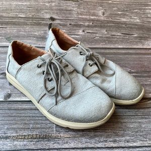 Toms Textured Gray Fashion Sneakers Size 8 Shoes